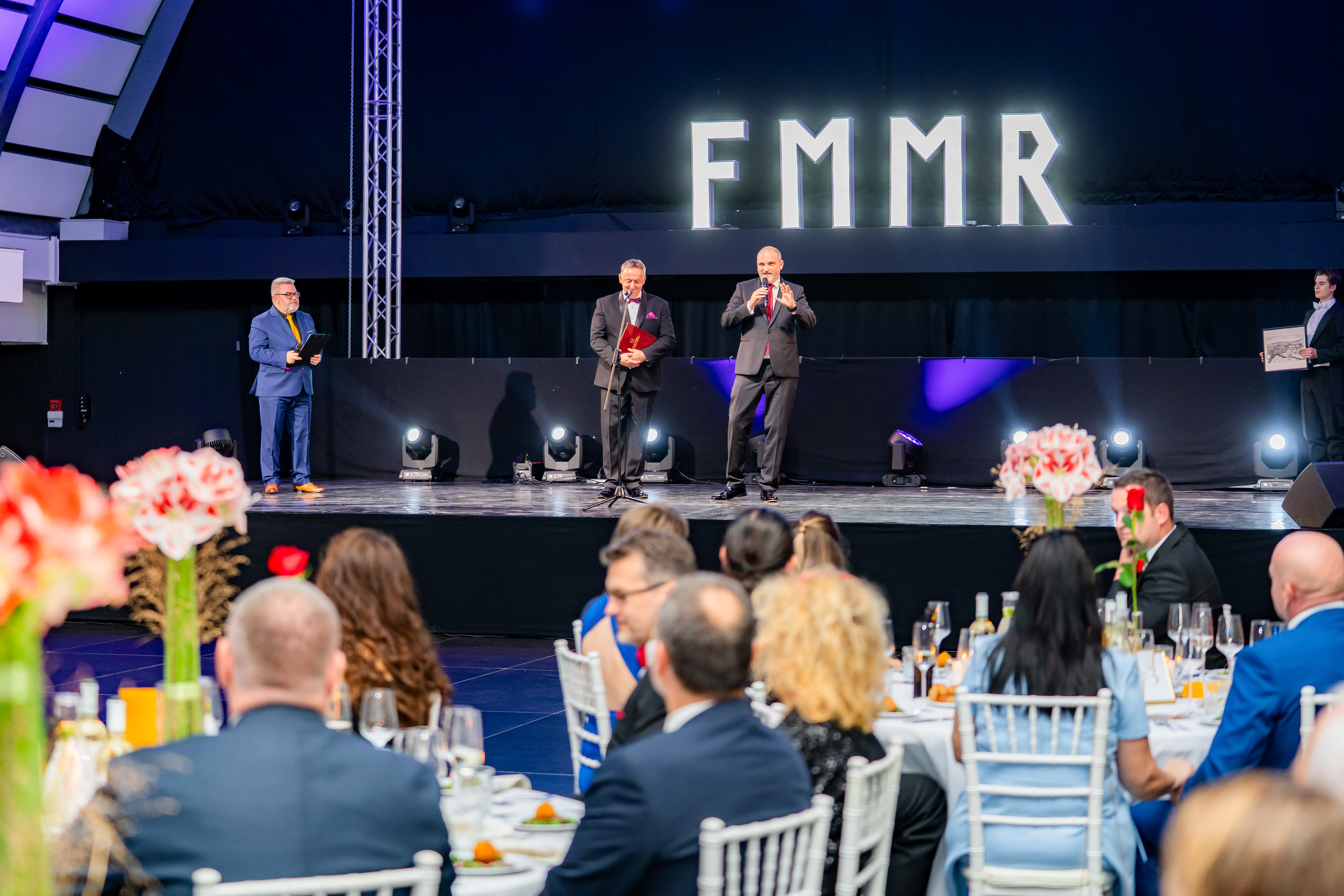 Ples fakulty materialov, metalurgie a recyklacie Technickej univerzity v Kosiciach-12